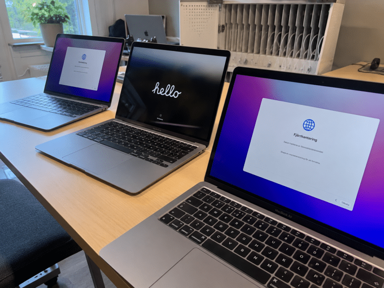 Lånedatorer i utbildningen: Mac-hantering med Apple Business Manager och SimpleMDM