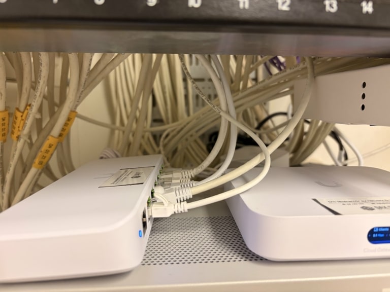 Wi-Fi 6 eller Wi-Fi 7? Ett UniFi-nätverk för kontoret i Värtahamnen